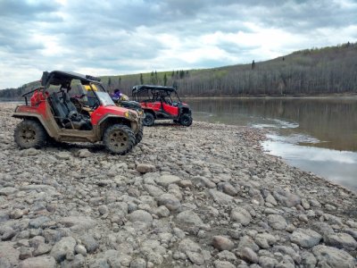 Athabasca river side (2) (640x480).jpg