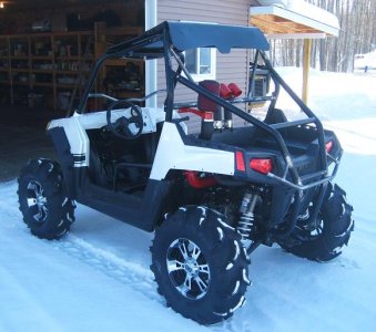 Snow and rzr roof 007.JPG