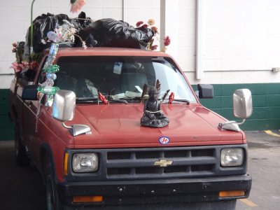 junk truck.jpg