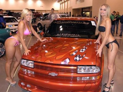 Bikini-babes-and-Chevy-truck-76.jpg