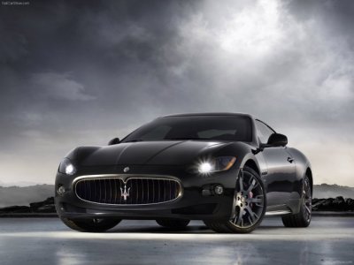 Maserati-GranTurismo_S_2009_1600x1200_wallpaper_01.jpg