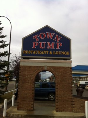 Town pump.JPG