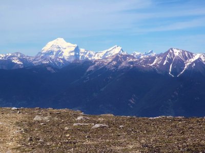 Mtn Robson (640x480).jpg
