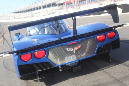2012_Motorsports_Corve26.jp_-650x433.jpg